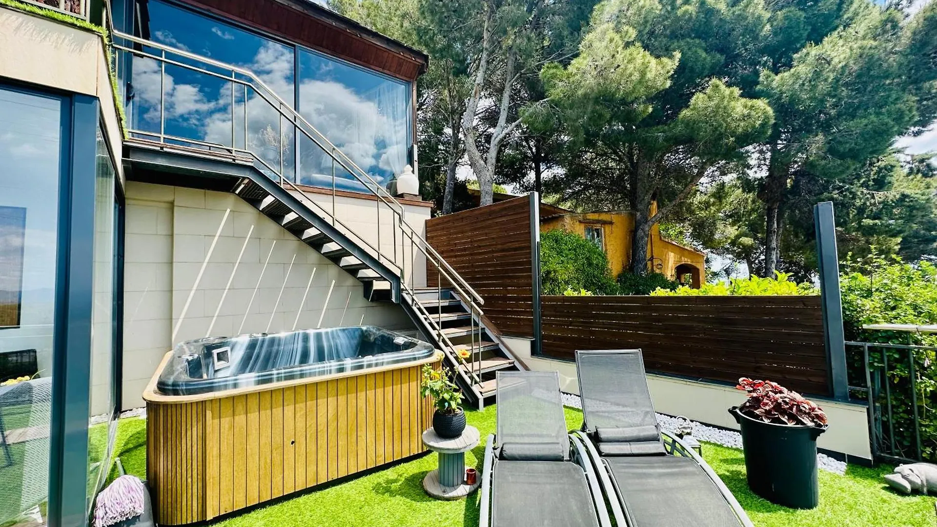 Home Mirador Castellvell Apartment