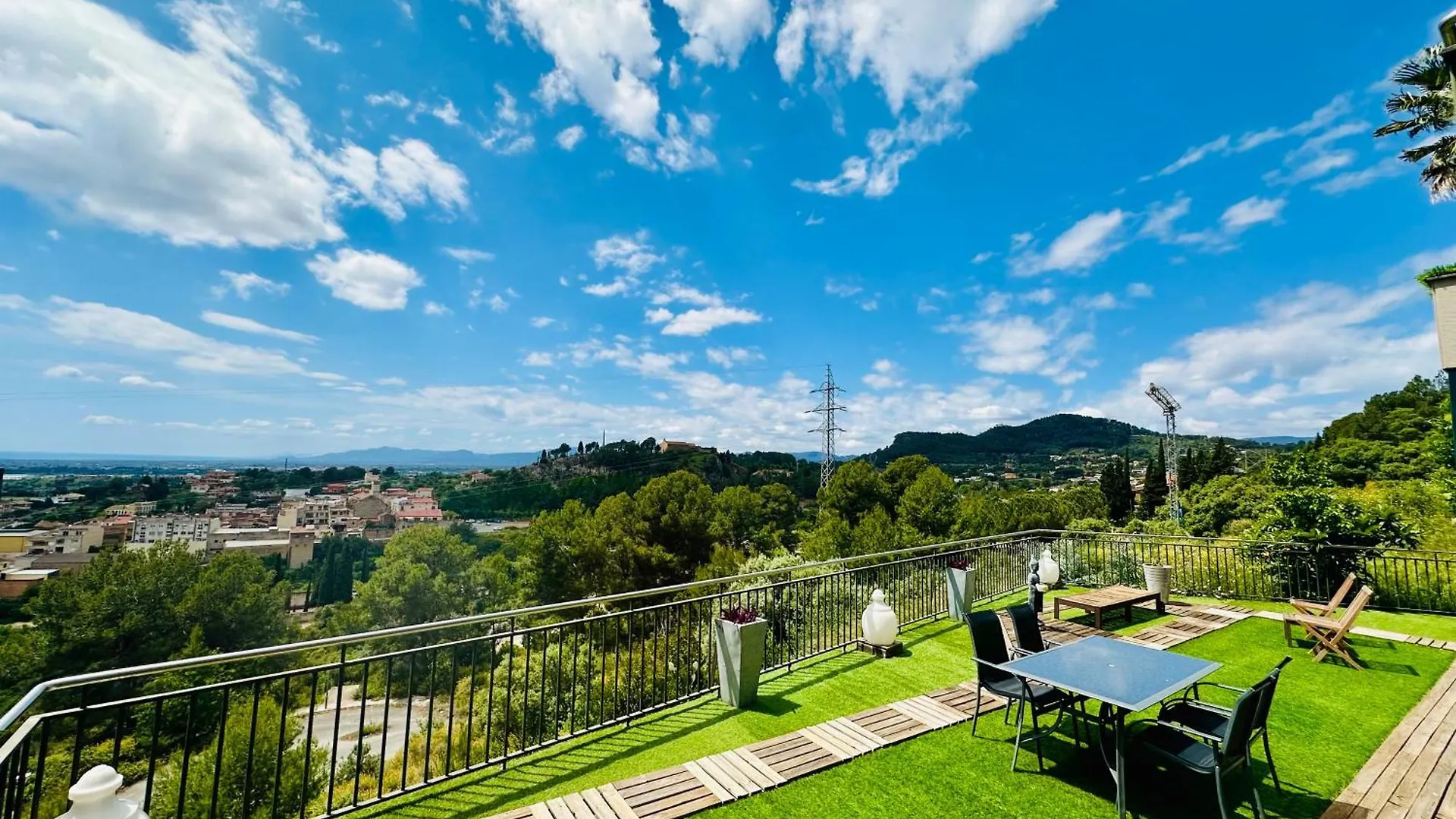 Home Mirador Castellvell